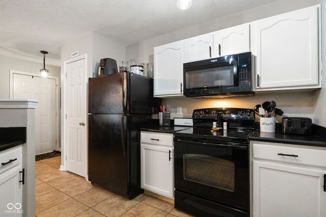 4513 Connaught East Drive, Plainfield, IN 46168