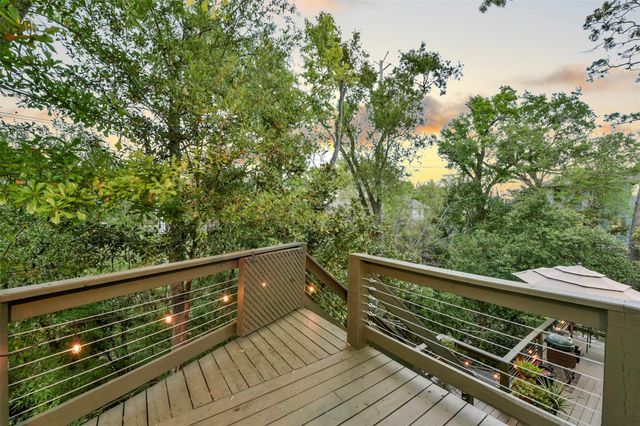 929 Wynnwood Lane, Houston, TX 77008