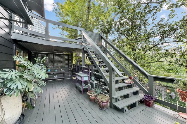 929 Wynnwood Lane, Houston, TX 77008