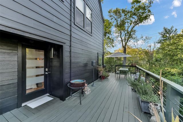 929 Wynnwood Lane, Houston, TX 77008