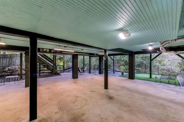 929 Wynnwood Lane, Houston, TX 77008