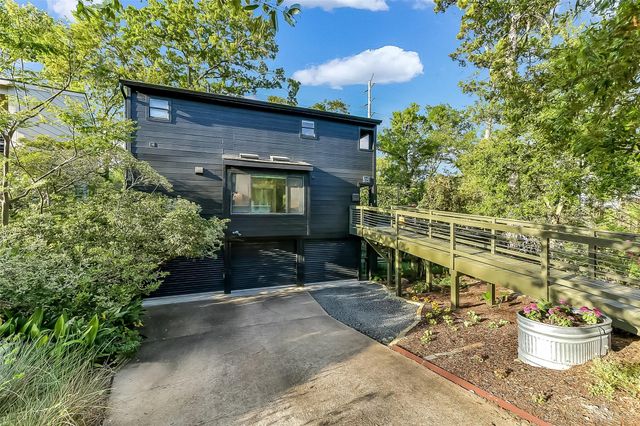 929 Wynnwood Lane, Houston, TX 77008