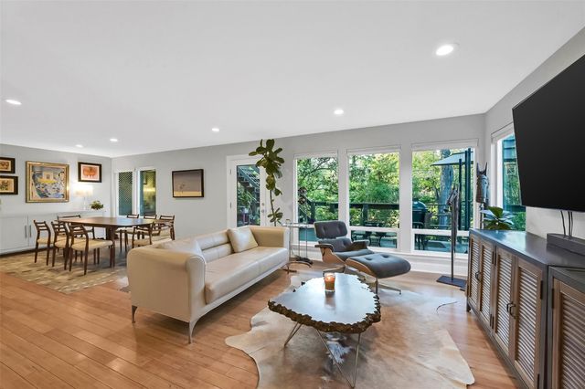 929 Wynnwood Lane, Houston, TX 77008