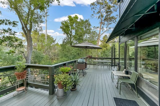 929 Wynnwood Lane, Houston, TX 77008