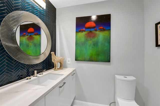 929 Wynnwood Lane, Houston, TX 77008