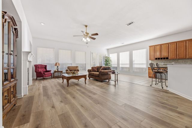 362 Southern Hills Drive, Fairview, TX 75069