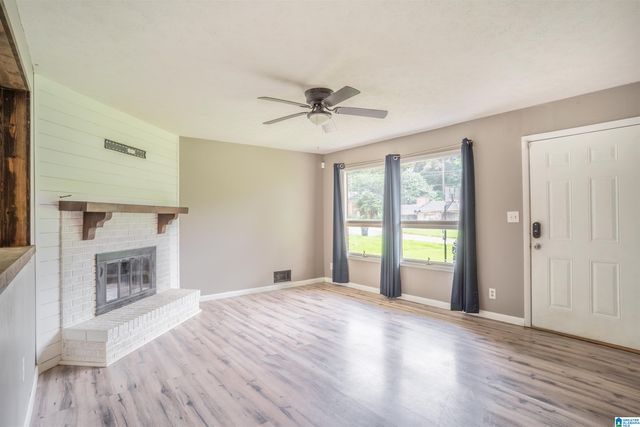 911 BONNIE DRIVE, Weaver, AL 36277