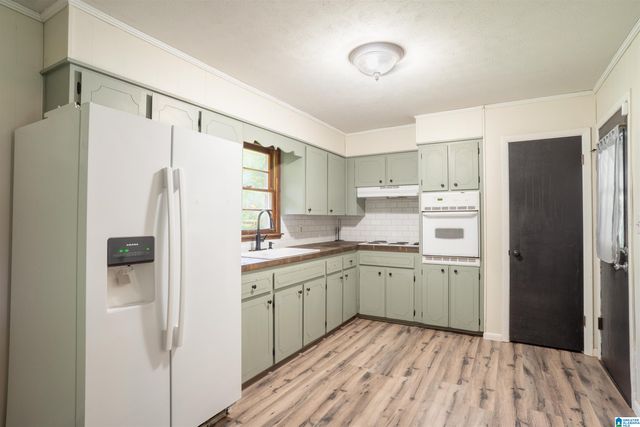 911 BONNIE DRIVE, Weaver, AL 36277