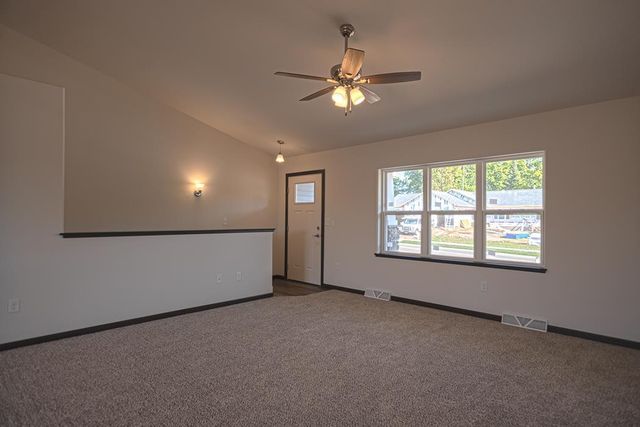 4518 MORELAND ROAD, Plover, WI 54467