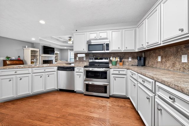 169 Lansdon Drive, Smiths Station, AL 36877