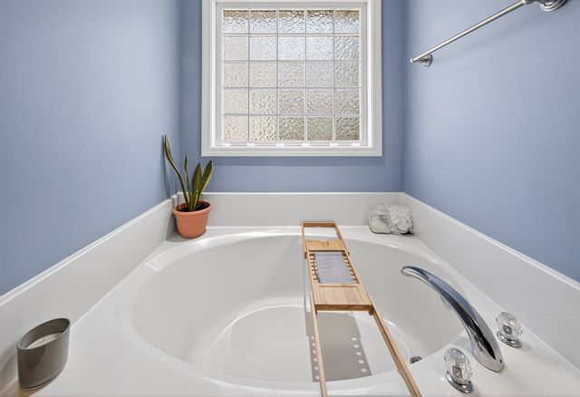 169 Lansdon Drive, Smiths Station, AL 36877