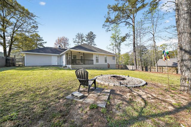 169 Lansdon Drive, Smiths Station, AL 36877