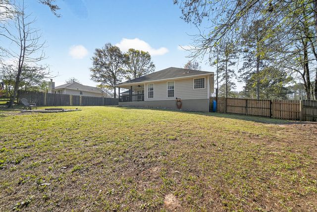 169 Lansdon Drive, Smiths Station, AL 36877