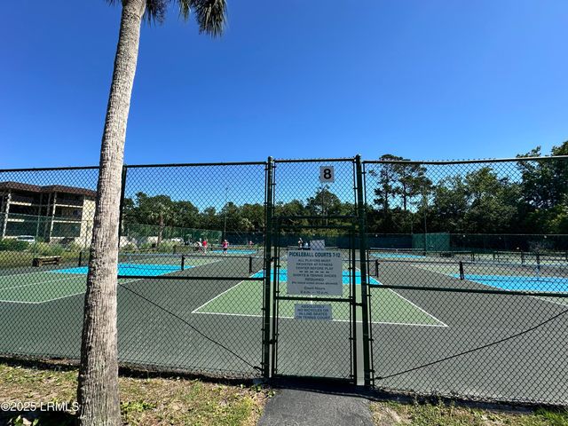 40 Folly Field Rd Apt G1, Hilton Head Island, SC 29928