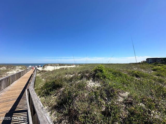 40 Folly Field Rd Apt G1, Hilton Head Island, SC 29928