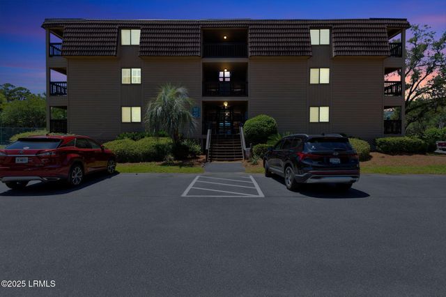 40 Folly Field Rd Apt G1, Hilton Head Island, SC 29928