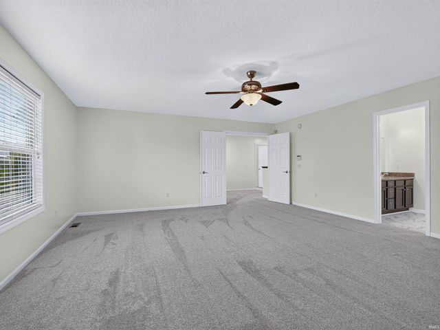 403 Treeline Cove, Fort Wayne, IN 46825