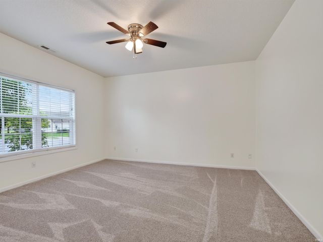 403 Treeline Cove, Fort Wayne, IN 46825