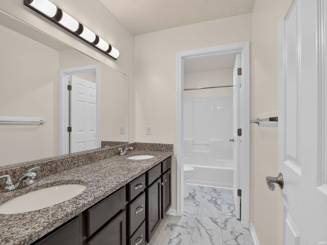 403 Treeline Cove, Fort Wayne, IN 46825