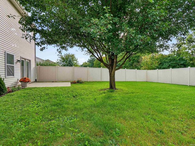 403 Treeline Cove, Fort Wayne, IN 46825