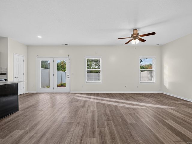 403 Treeline Cove, Fort Wayne, IN 46825