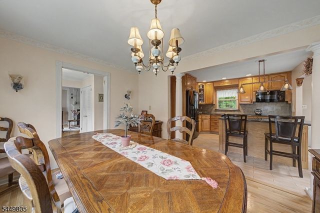 34 Cavell Place, West Caldwell Twp., NJ 07006