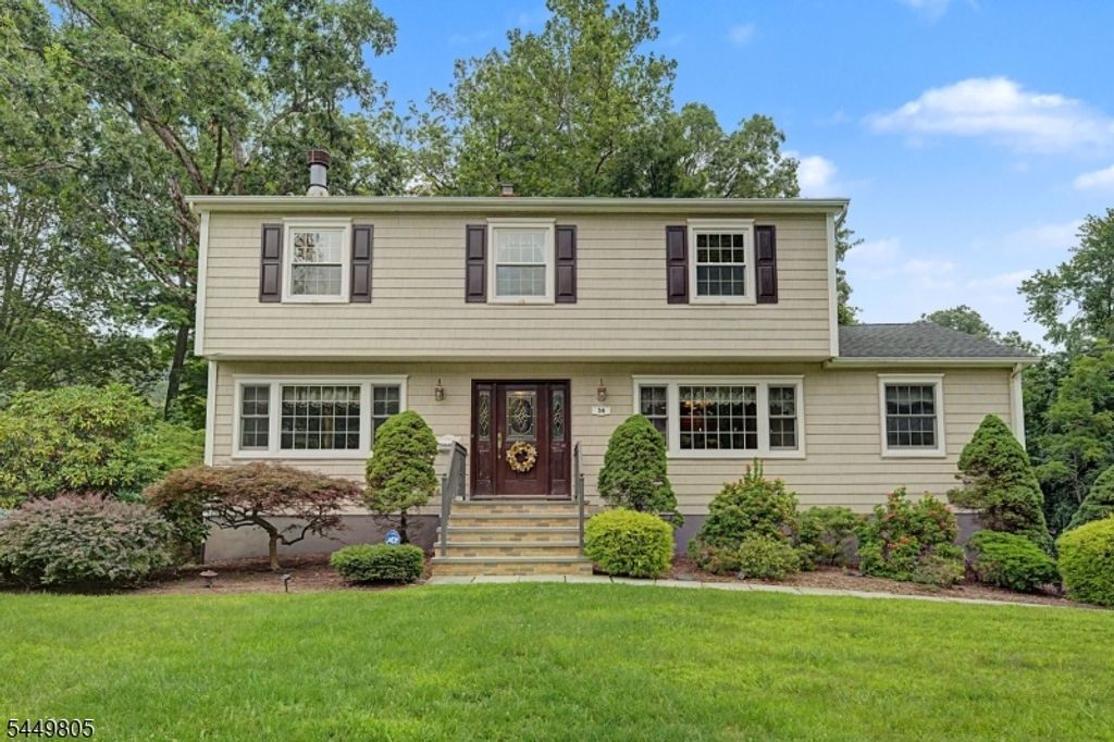 34 Cavell Place, West Caldwell Twp., NJ 07006