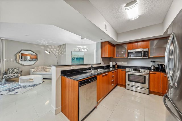 16699 Collins Ave 4109, Sunny Isles Beach, FL 33160