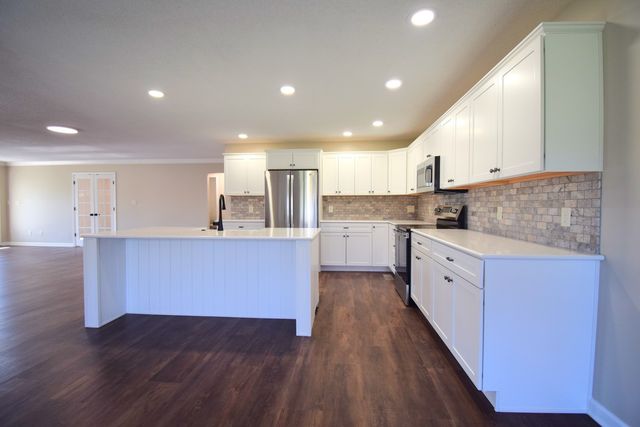 1024 Mulligan Drive 1024, Mt Vernon, IL 62864