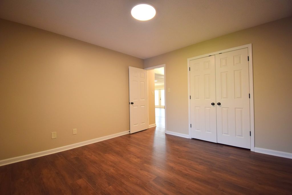 Image 22 of property listing at 1024 Mulligan Drive 1024, Mt Vernon, IL 62864