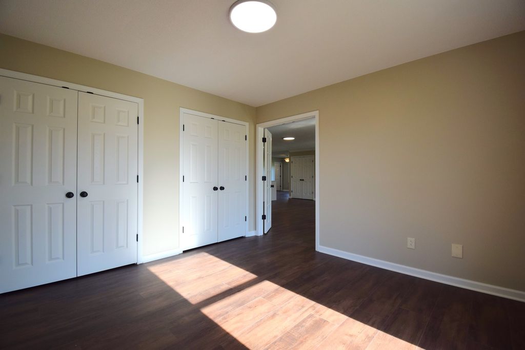 Image 27 of property listing at 1024 Mulligan Drive 1024, Mt Vernon, IL 62864