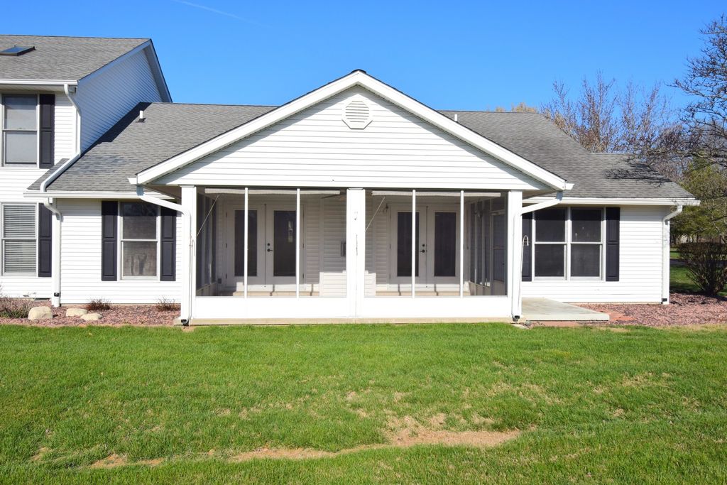 Image 34 of property listing at 1024 Mulligan Drive 1024, Mt Vernon, IL 62864