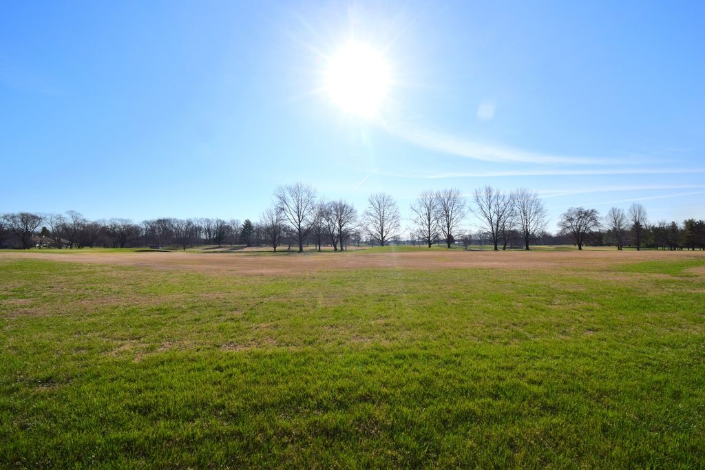 Image 35 of property listing at 1024 Mulligan Drive 1024, Mt Vernon, IL 62864