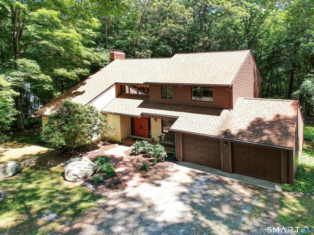 320 Summer Hill Road, Madison, CT 06443