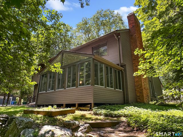 320 Summer Hill Road, Madison, CT 06443