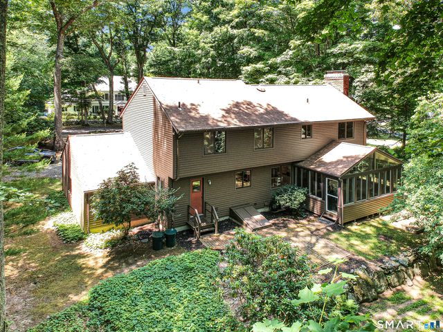 320 Summer Hill Road, Madison, CT 06443