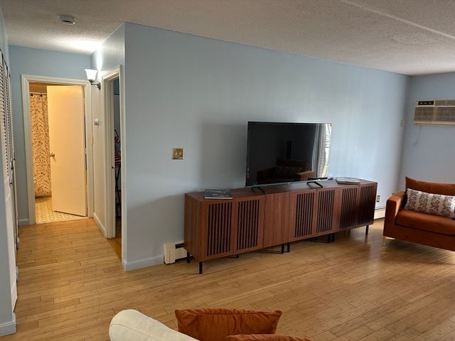 95 Nahant St. 12, Lynn, MA 01902