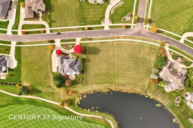 33 W Grove Court, Freeland, MI 48623