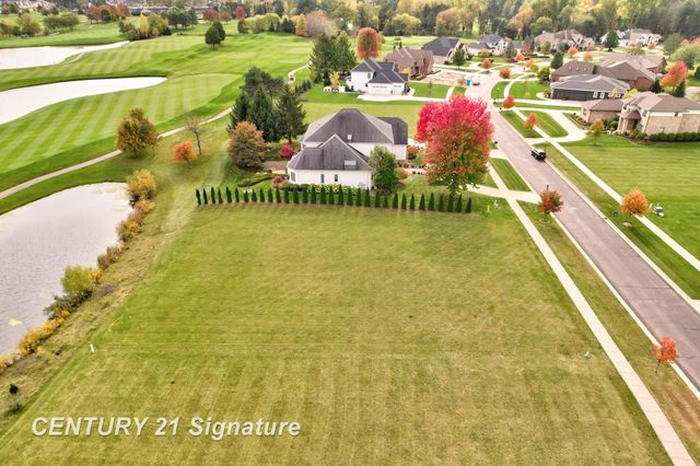 33 W Grove Court, Freeland, MI 48623