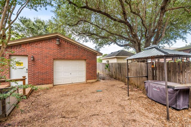 9014 Brimstone LN, Austin, TX 78717