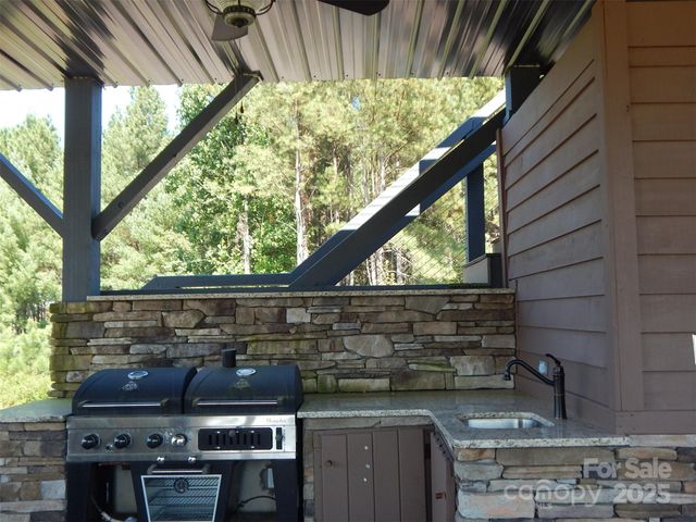 335 Table Rock Trace NW 154, Valdese, NC 28690