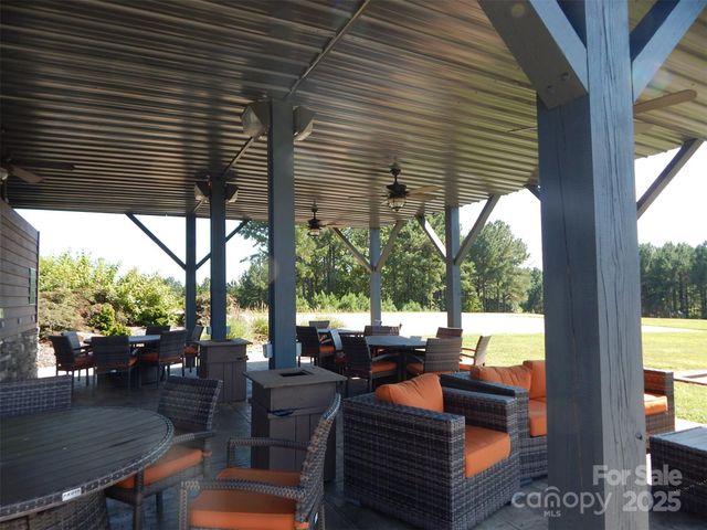 335 Table Rock Trace NW 154, Valdese, NC 28690