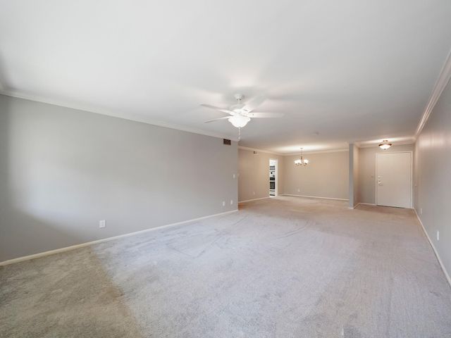 656 S Ripple Creek Drive 656, Houston, TX 77057