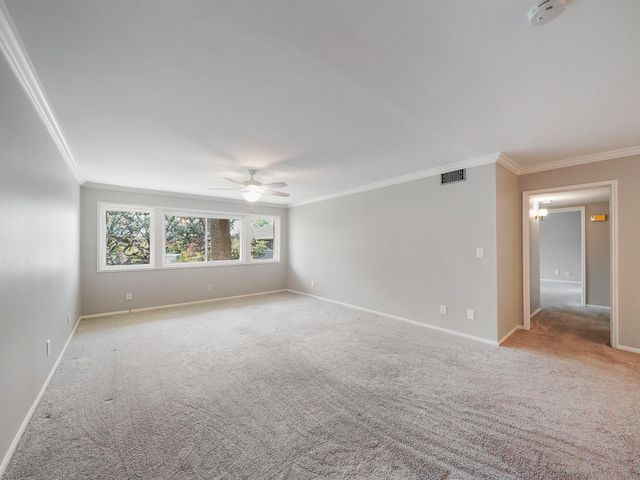 656 S Ripple Creek Drive 656, Houston, TX 77057