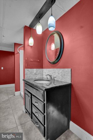 320 S BAUMSTOWN RD, Birdsboro, PA 19508