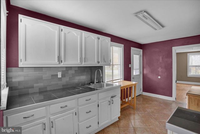 320 S BAUMSTOWN RD, Birdsboro, PA 19508