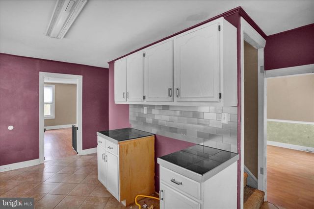 320 S BAUMSTOWN RD, Birdsboro, PA 19508