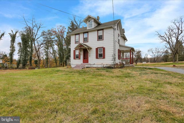 320 S BAUMSTOWN RD, Birdsboro, PA 19508