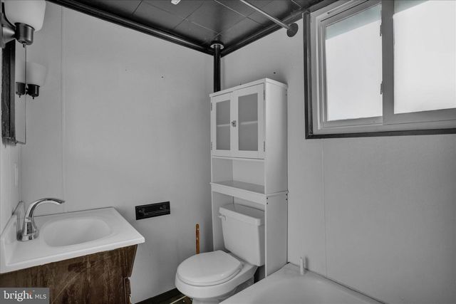 320 S BAUMSTOWN RD, Birdsboro, PA 19508