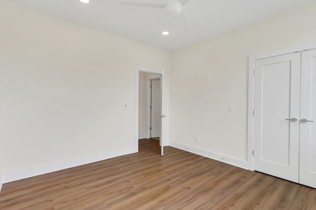 2430 Batavia St, Nashville, TN 37208